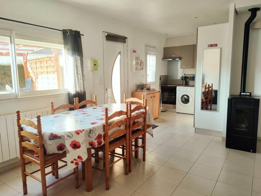 Maison Cosy A Proximite De La Plage Hermanville-sur-Mer Exteriör bild